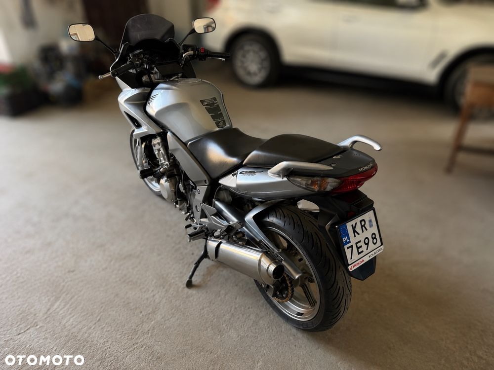 Honda CBF - 4