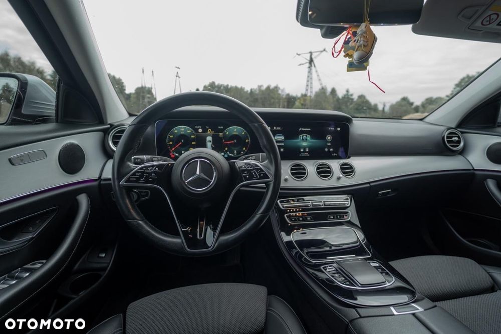 Mercedes-Benz Klasa E 220 d Avantgarde - 20