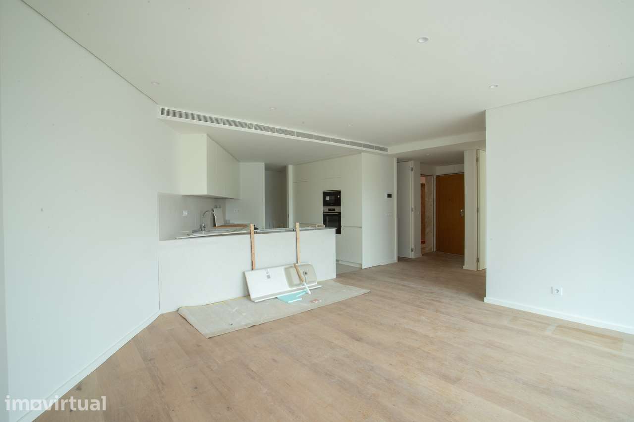 APARTAMENTO T2 VL8/FUTURA LINHA METRO RUBI