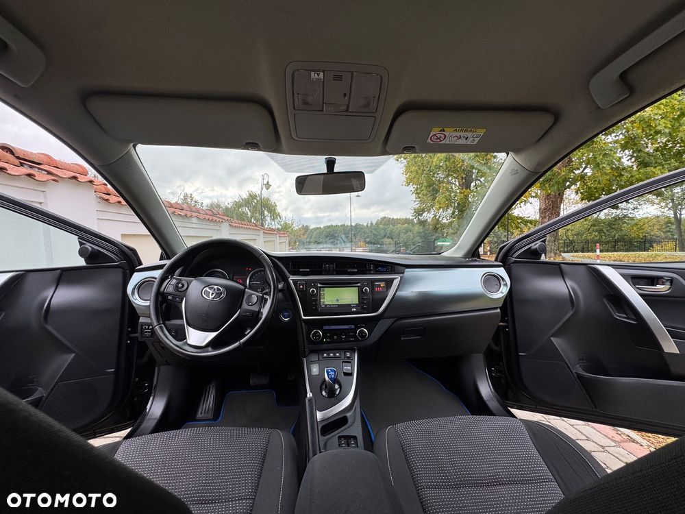 Toyota Auris 1.8 HSD Luna - 17