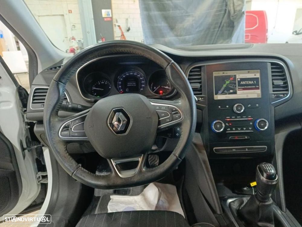 Renault Mégane 1.5 Blue dCi Limited - 3