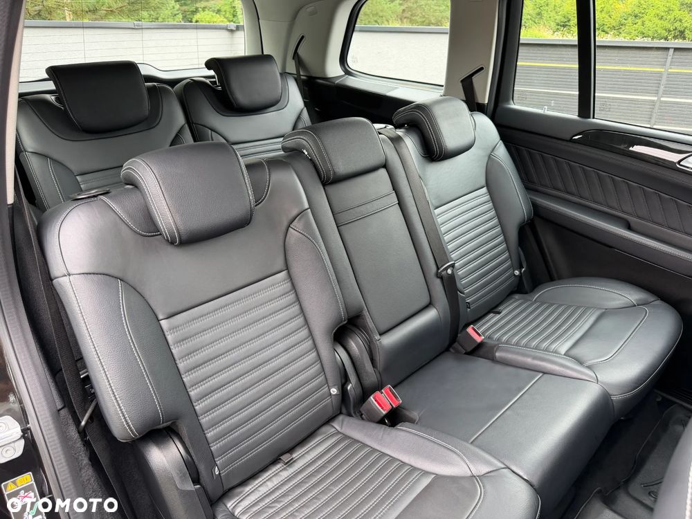 Mercedes-Benz GLS 350 d 4-Matic - 23