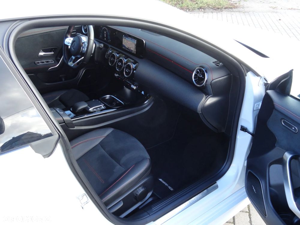 Mercedes-Benz CLA 200 d 8G-DCT AMG Line Advanced Plus - 9