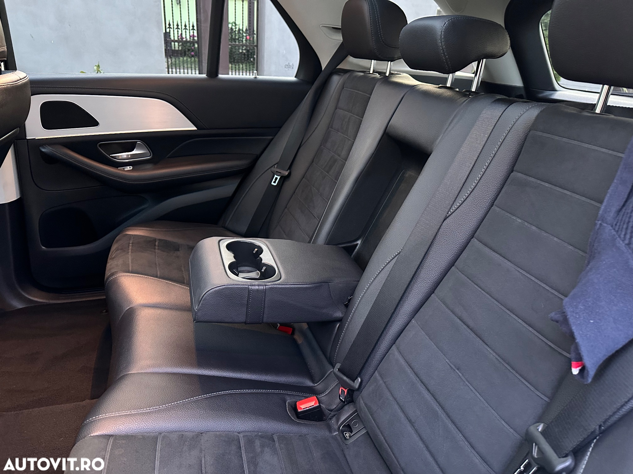 Mercedes-Benz GLE 400 d 4Matic 9G-TRONIC AMG Line - 13