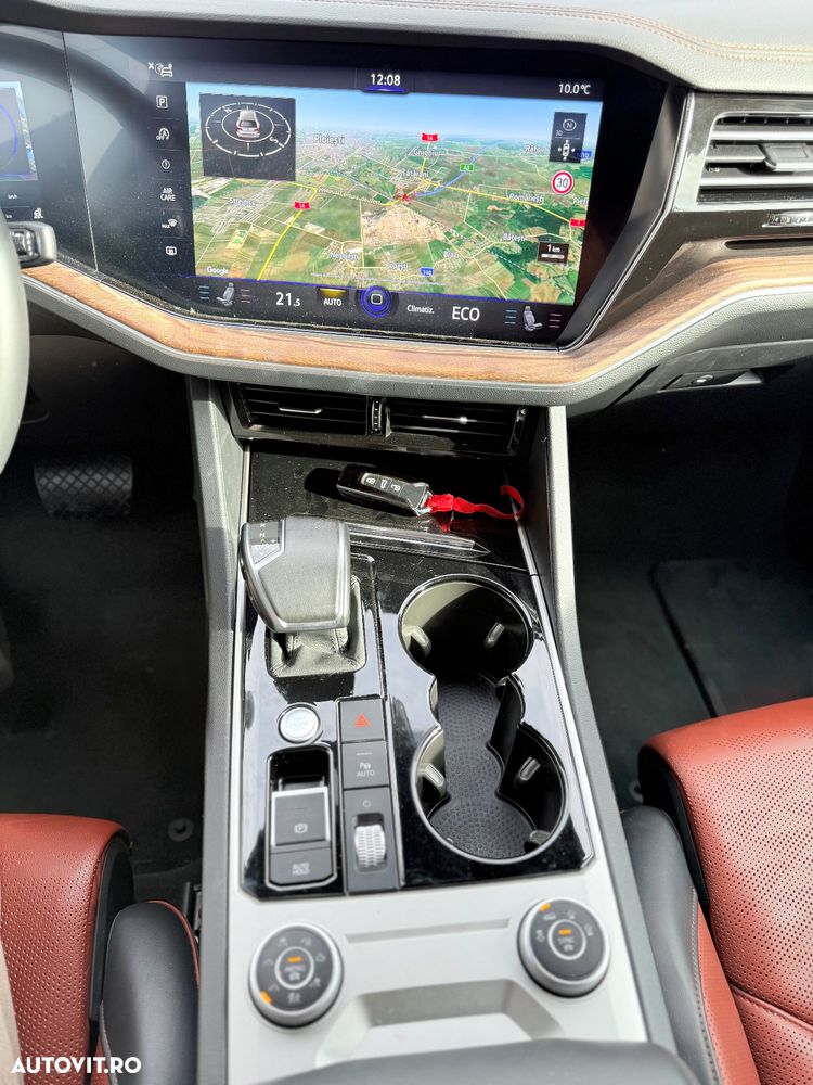 Volkswagen Touareg V6 TSI 4MOTION Elegance - 23