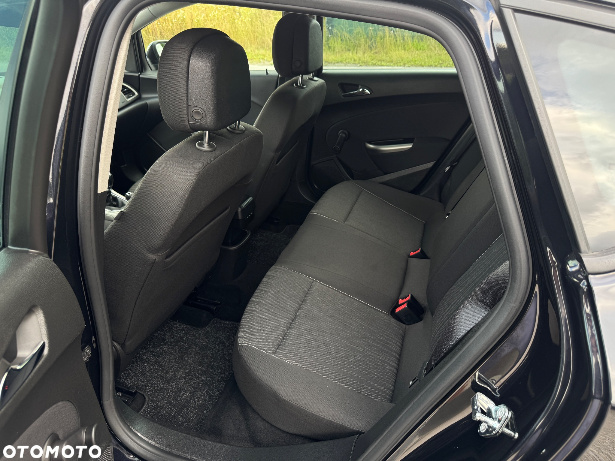 Opel Astra 1.4 Turbo Edition - 19