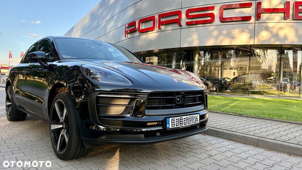 Porsche Macan - 1