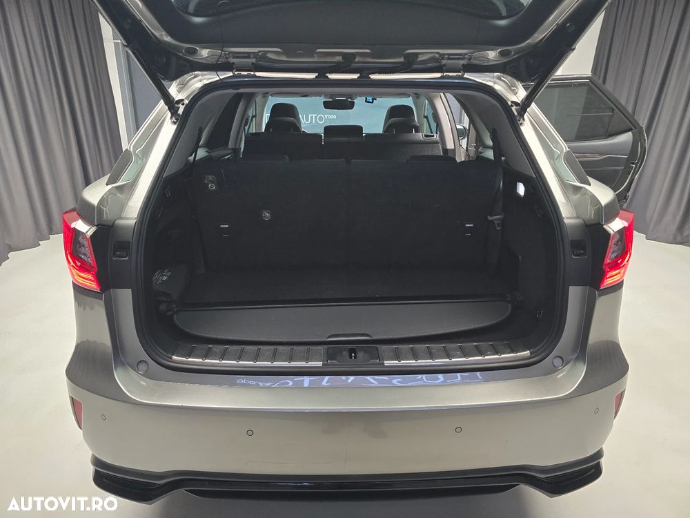 Lexus Seria RX - 24