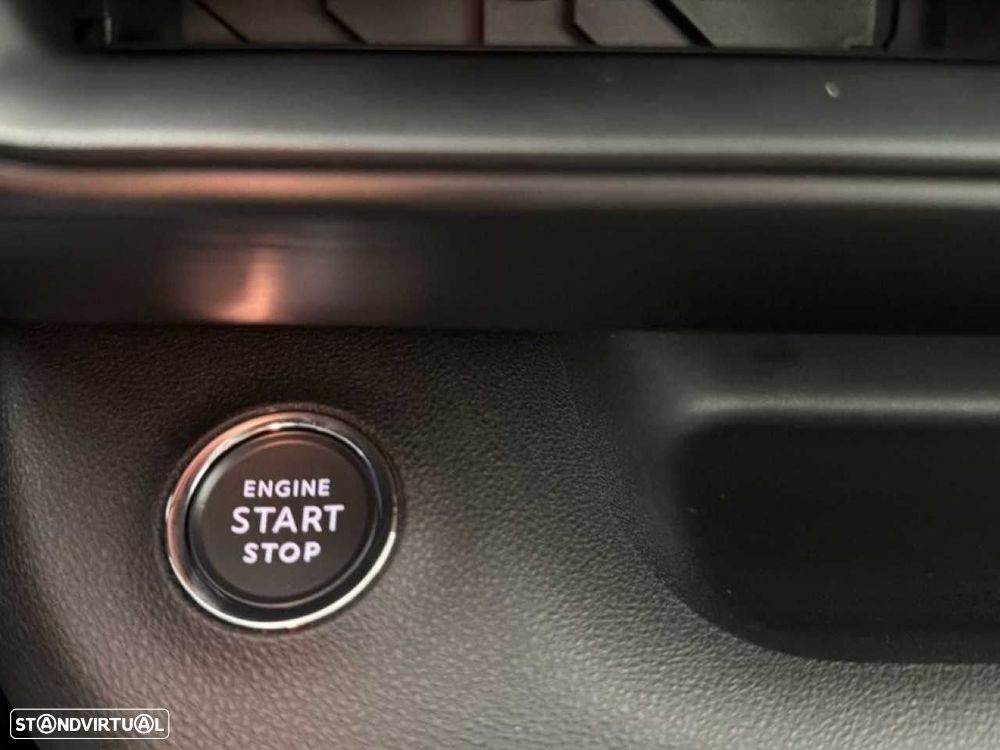 Jeep Avenger 1.2 TG Altitude — fotografia 11
