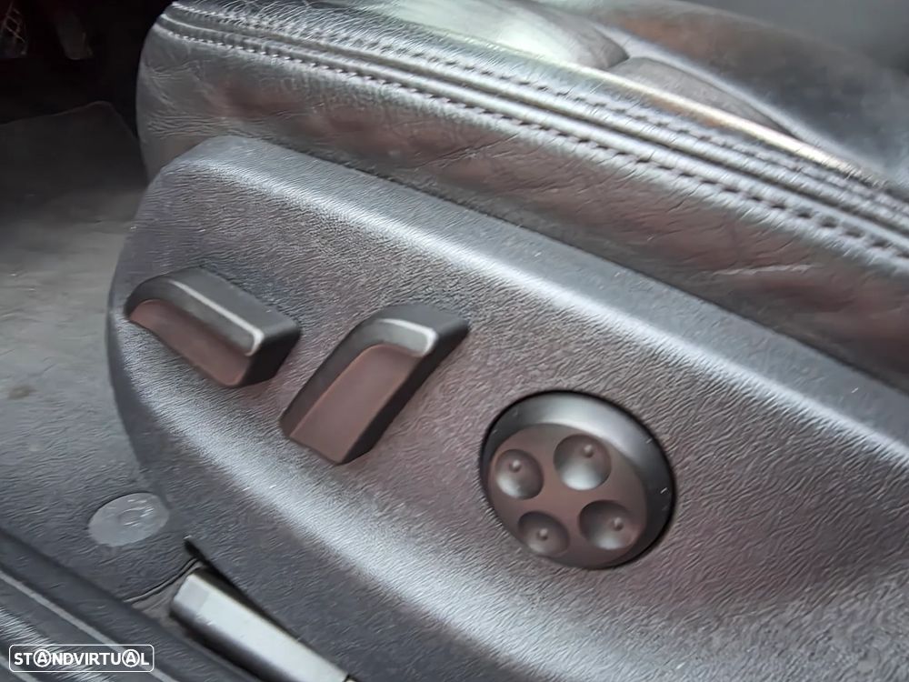 Audi A6 2.0 TDI Multitronic Exclu. - 24