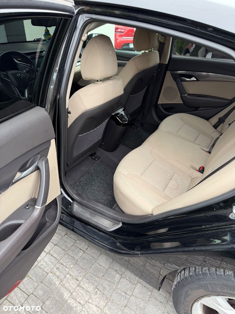 Hyundai i40 1.7 CRDi Comfort + - 20