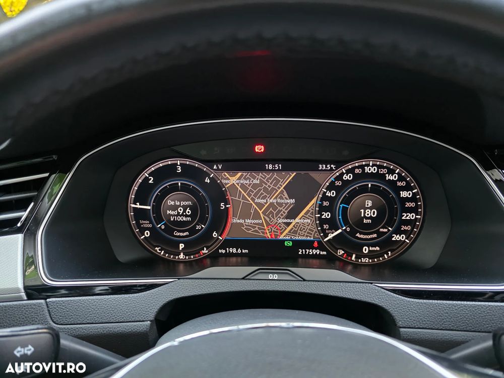Volkswagen Passat 2.0 TDI DSG Highline - 11
