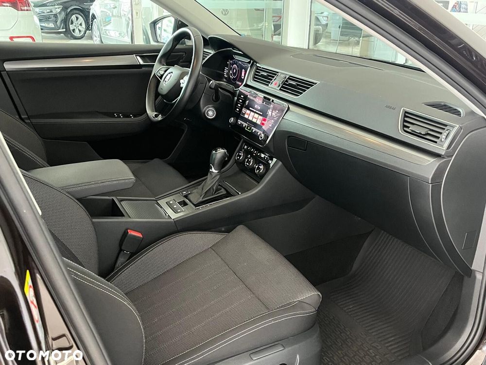 Skoda Superb 2.0 TSI DSG Style - 23