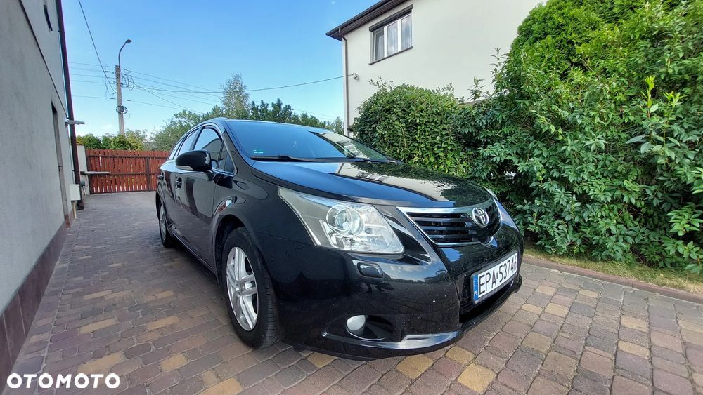 Toyota Avensis 1.8 Sol plus NAVI