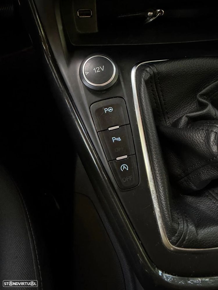 Ford Focus SW 1.0 EcoBoost S&S TITANIUM - 23
