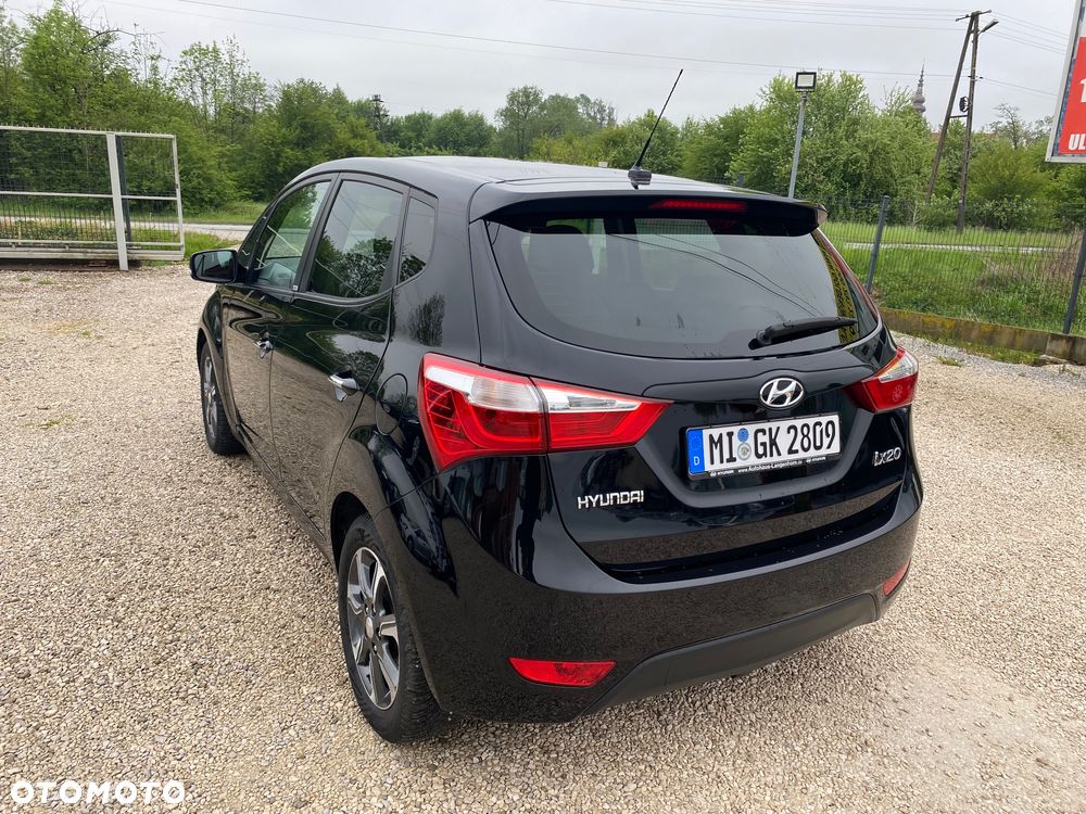 Hyundai ix20 1.6 Premium blue - 8