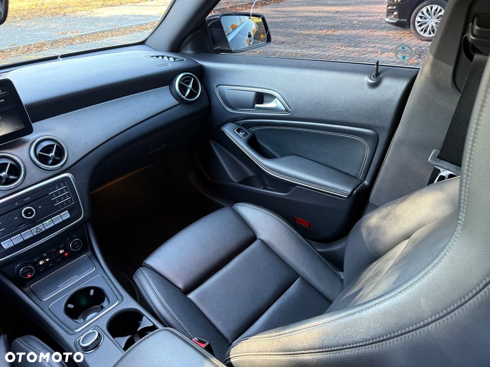 Mercedes-Benz CLA - 20
