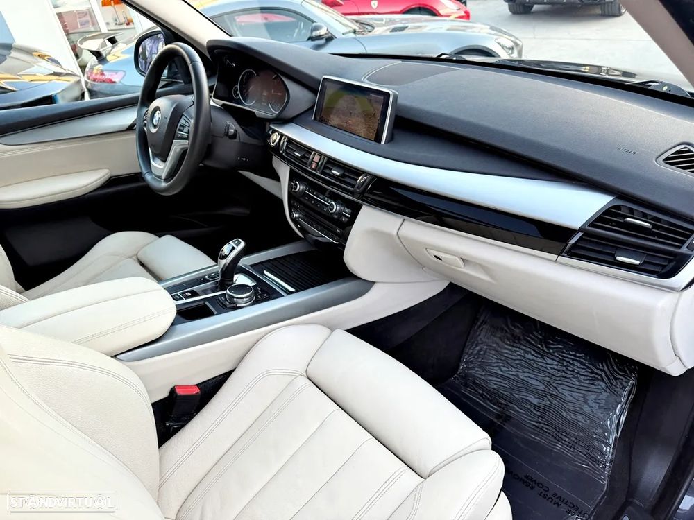 BMW X5 25 d sDrive Comfort 7L - 24