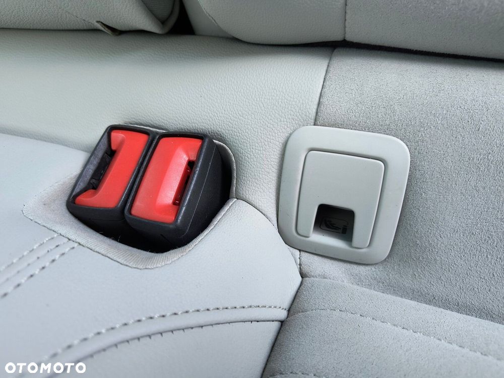 Volkswagen Passat 2.0 TDI Elegance DSG - 21