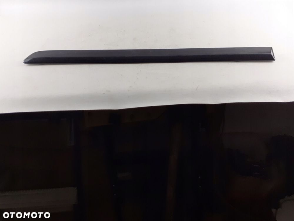 Listwa drzwi lewa tył środkowa Volvo S40 V50 04-12 - 4