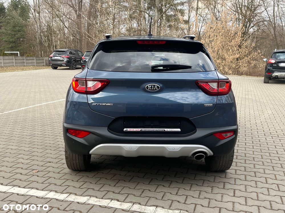 Kia Stonic - 24