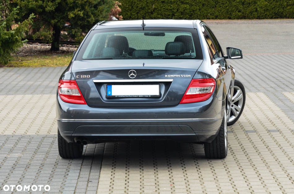 Mercedes-Benz Klasa C 180 Kompressor Elegance - 13
