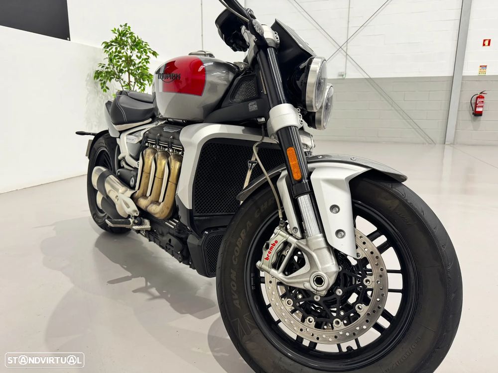 Triumph Rocket 3 R - 8