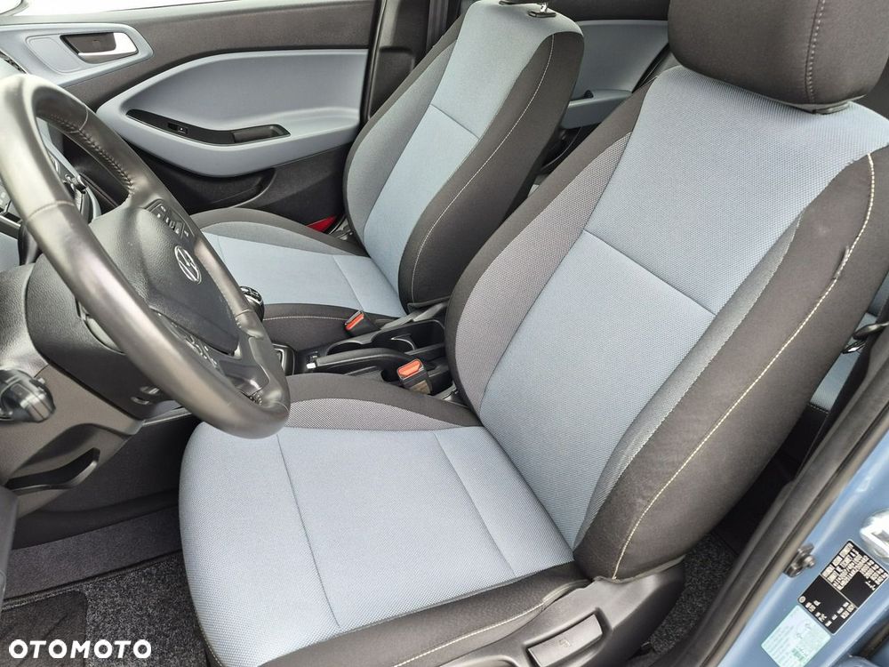 Hyundai i20 - 21