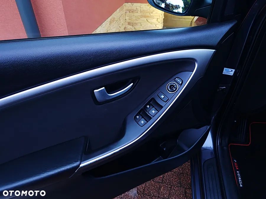 Hyundai i30 1.6 CRDi Premium - 31