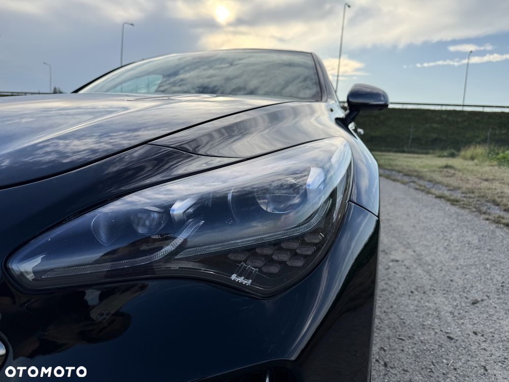 Kia Stinger 3.3 T-GDI V6 GT AWD - 5