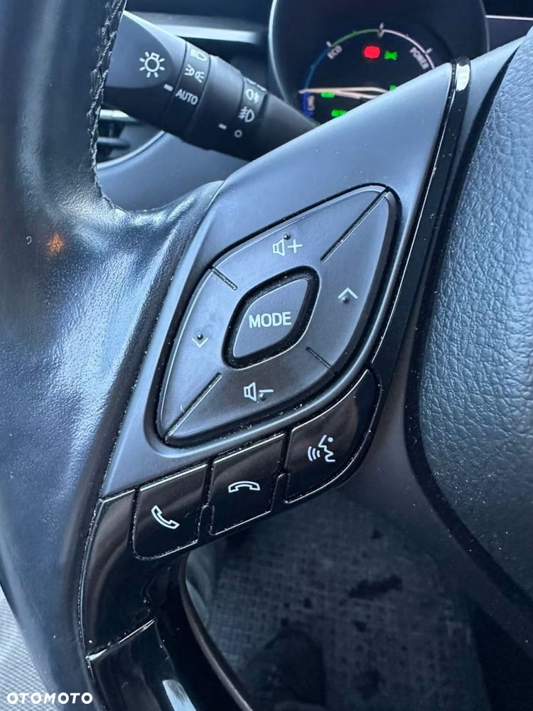 Toyota C-HR Lounge - 9