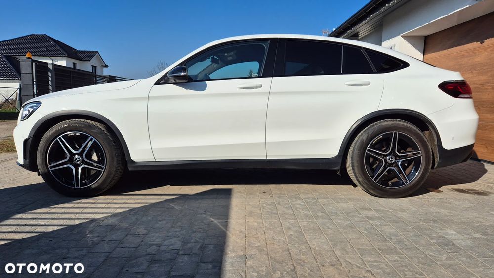 Mercedes-Benz GLC 300 de 4-Matic Business Edition - 2