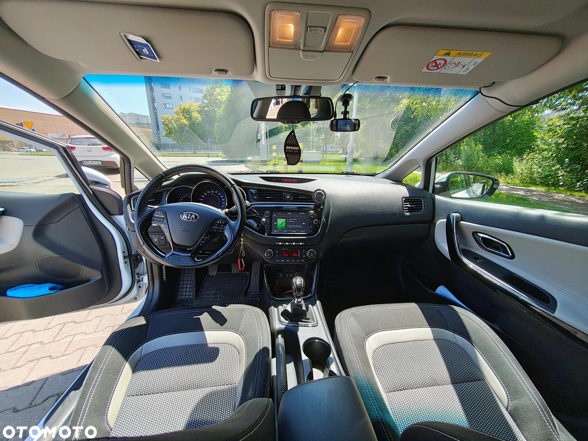 Kia Ceed Cee'd 1.6 GDI L Business Line - 12
