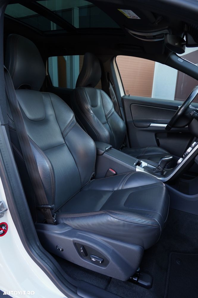 Volvo XC 60 D4 Geartronic Summum - 12