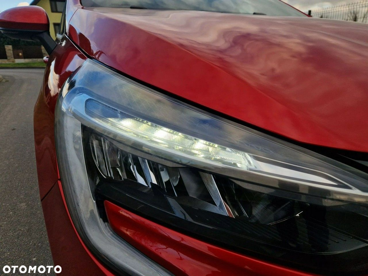 Renault Clio 1.6 E-TECH Intens - 9