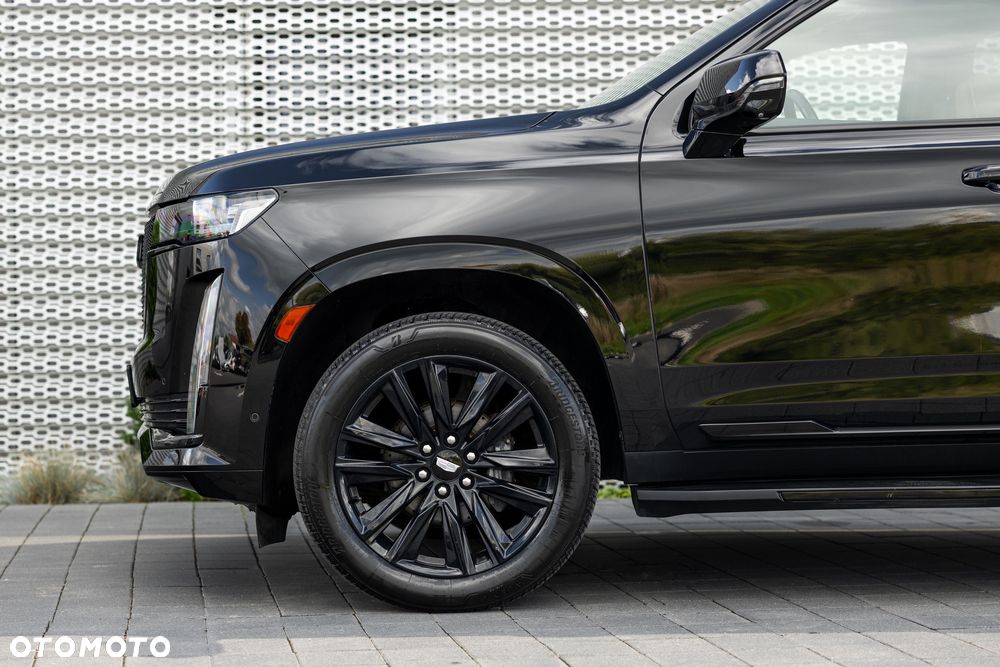 Cadillac Escalade - 11