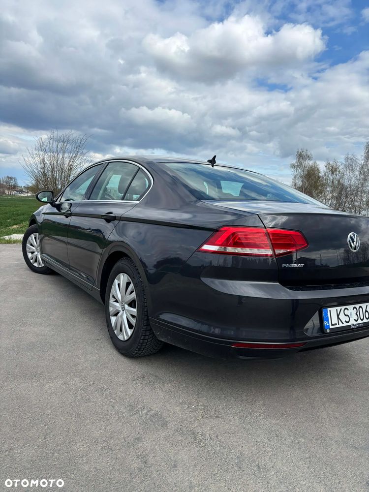 Volkswagen Passat 2.0 TDI SCR Comfortline DSG - 4