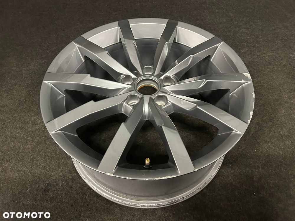 Alufelga VW Passat B8 18 cali 5x112 1szt. 3G0601025Q - 2