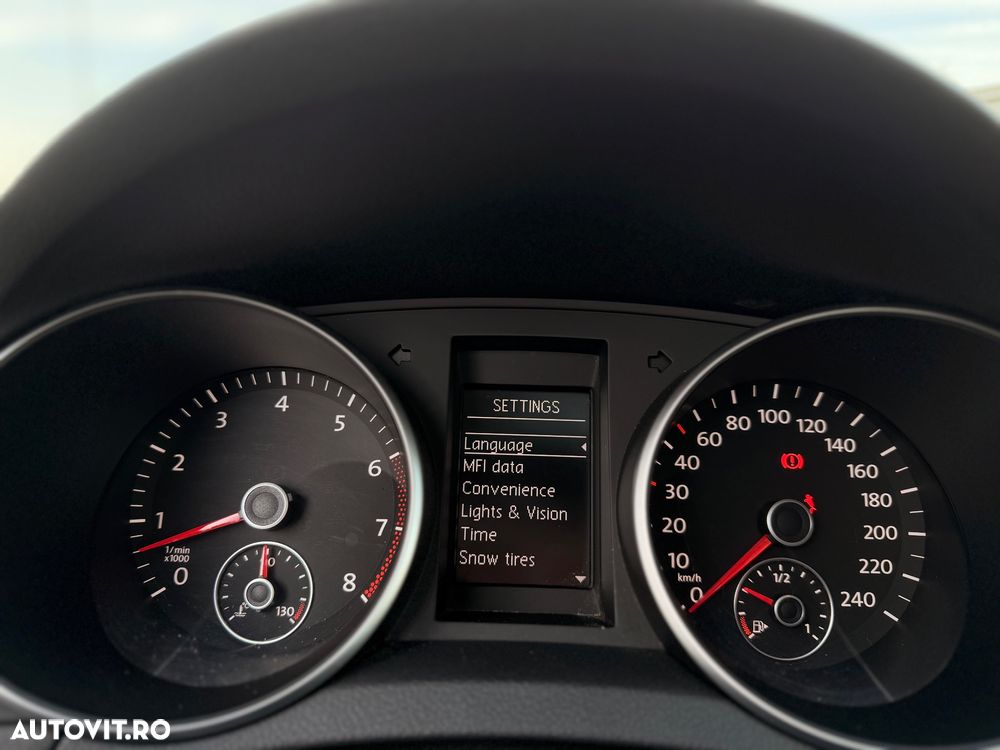 Volkswagen Golf 1.4 TSI Style - 26