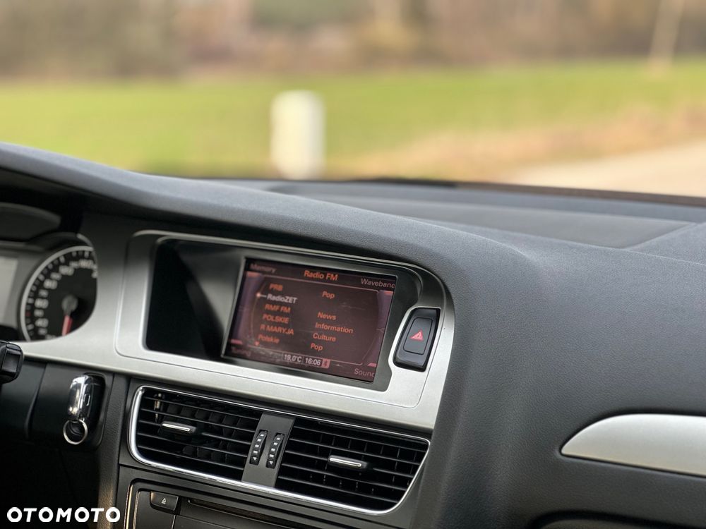Audi A4 Limousine - 23