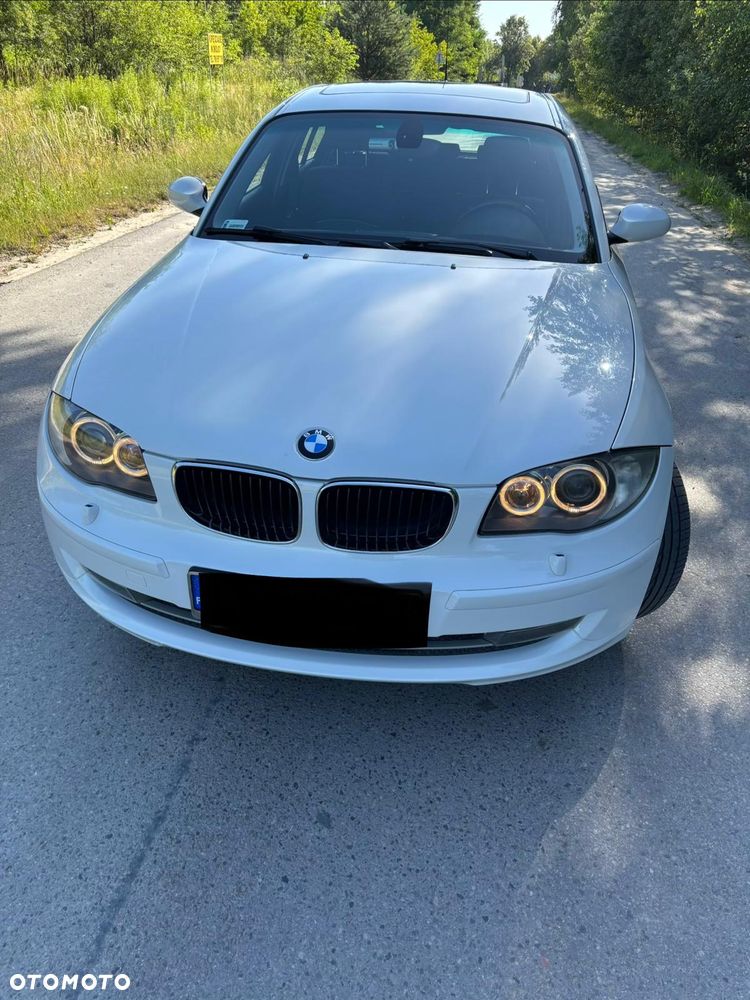 BMW Seria 1 120d DPF - 1