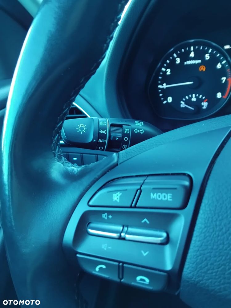 Hyundai i30 1.5 DPI Classic + - 14