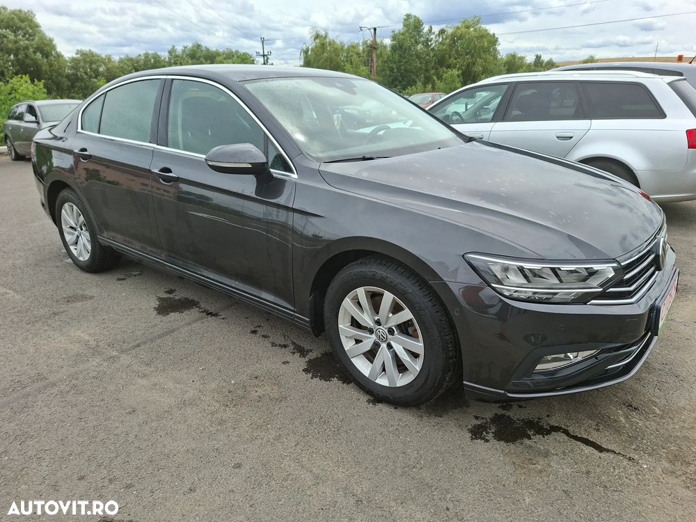 Volkswagen Passat 1.6 TDI DSG Comfortline - 11