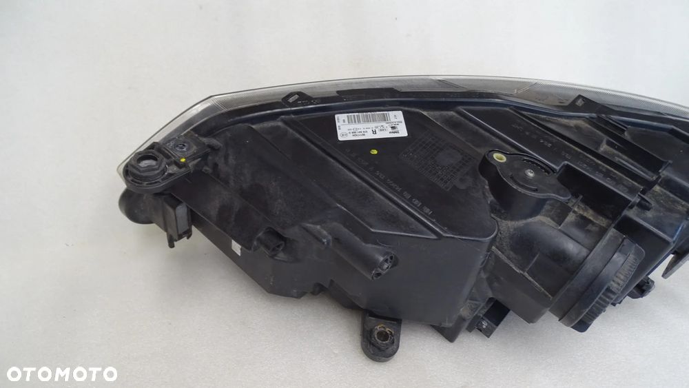 SEAT ATECA 576 - lampa przednia prawa FULL LED - 10