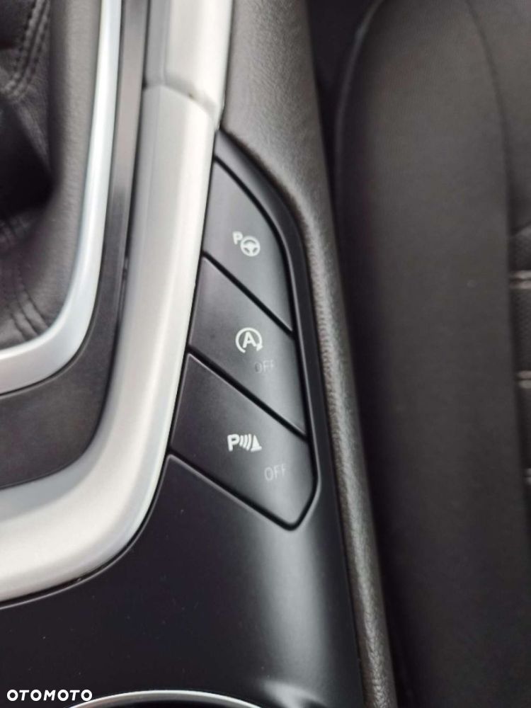 Ford Mondeo 2.0 TDCi Ambiente - 18