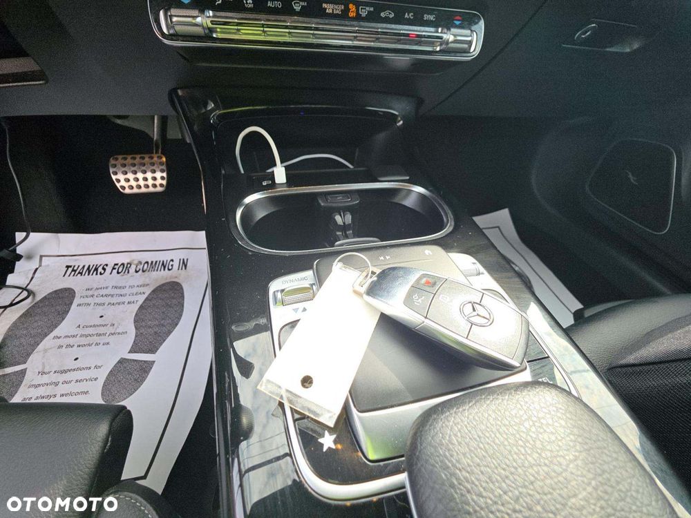 Mercedes-Benz CLA 250 4Matic 7G-DCT AMG Line - 11