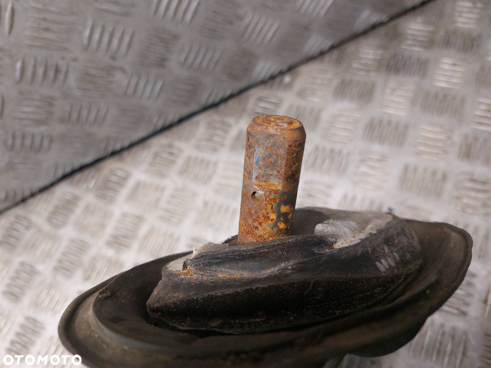 MAGLOWNICA PRZEKŁADNIA KIEROWNICZA VOLVO V50 I 2.0 D 30741425 34013131 - 9