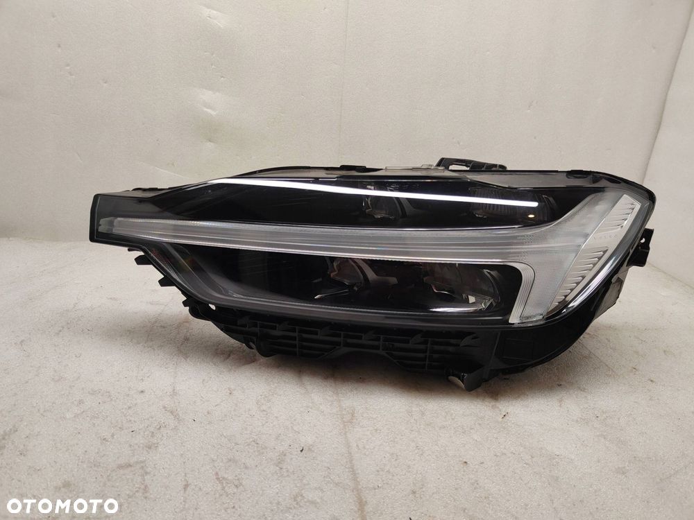 volvo xc60 mid led przód strona lewa 32404709 - 1