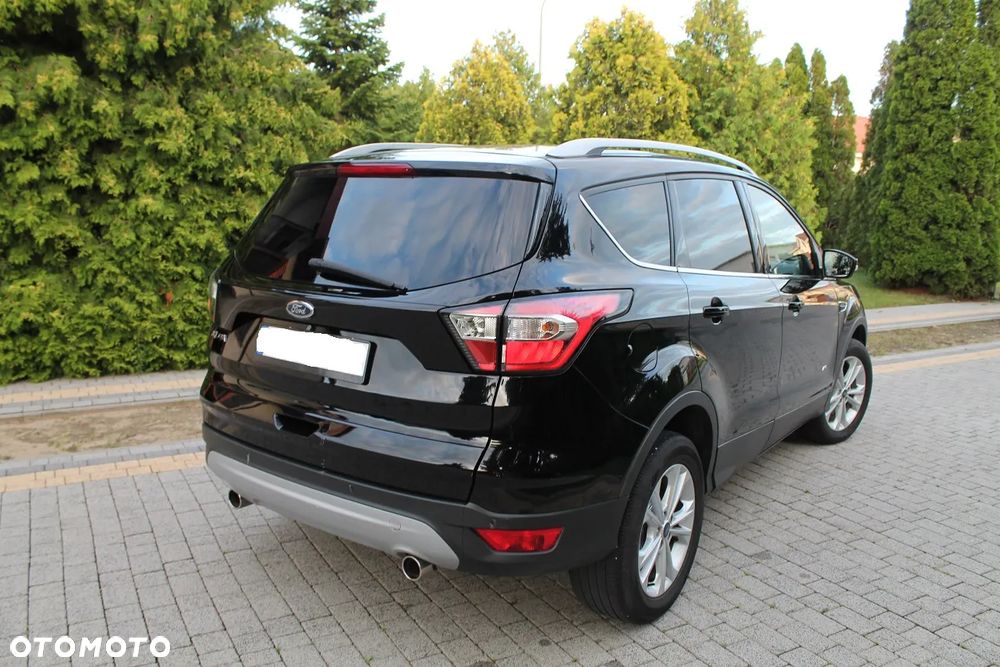 Ford Kuga 2.0 TDCi 4WD Titanium - 4