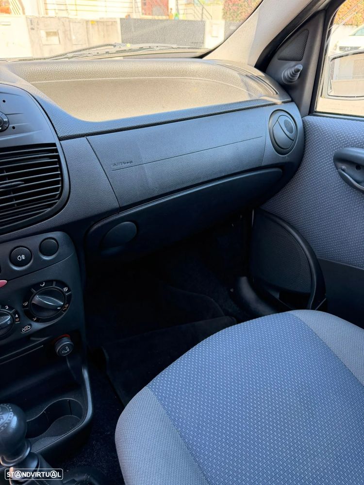 Fiat Punto 1.2 60 Active - 8